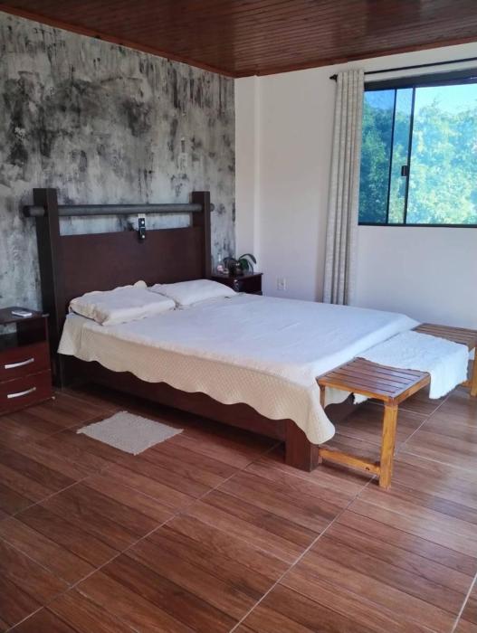Quarto cama queen