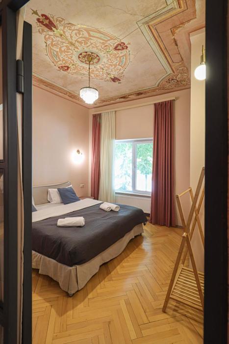 Spacious 1BR Apartment In The Heart of Tbilisi