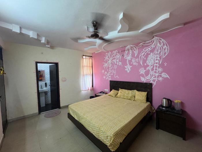 HOTEL DARPAN PALACE -New Delhi Railway Station