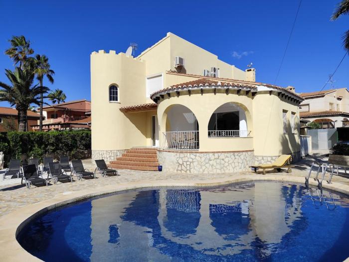 Villa Eva with private swimming-pool!