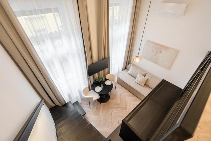 E22 - Boutique Apartments, Best Location by BQA