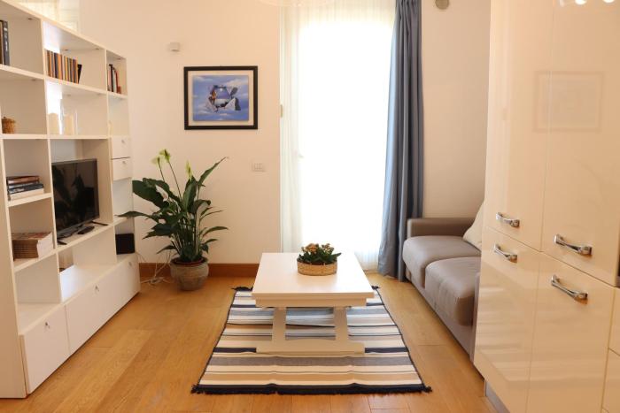 Elegant Apartment with Panoramic View