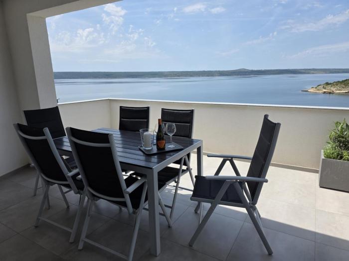 Apartment Monika Maslenica