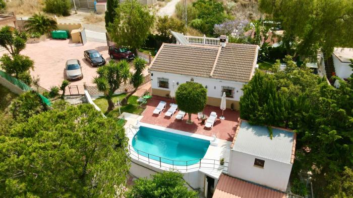 Escapada rural con encanto y piscina en Cártama