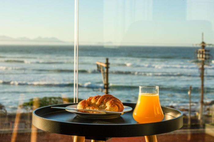 Wavescapes - Surfers paradise