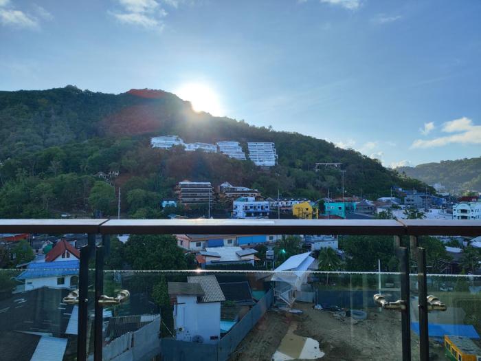 8 Floor - Mountain view Studio room at TBHR near Kata beach