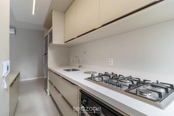 Sofisticação e conforto na Carvoeira – SRE0201