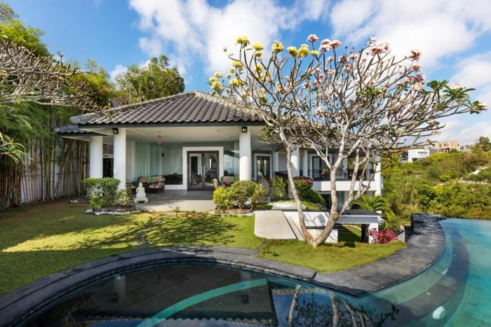 Tropical Bliss Villa with Pool in Bali - Villa Oceans Height