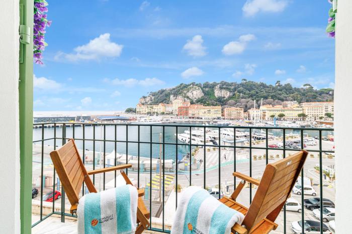 Sunlight Properties - Archibald - Nice Port area, 2 Bedrooms, stunning holiday rental apartment with balcony & parking