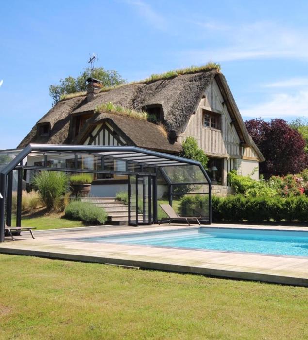 Chaumière de charme avec piscine