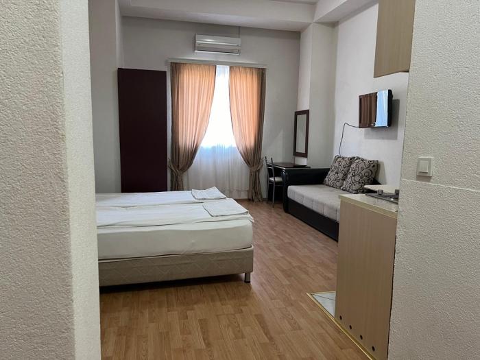 Viktor Apartments