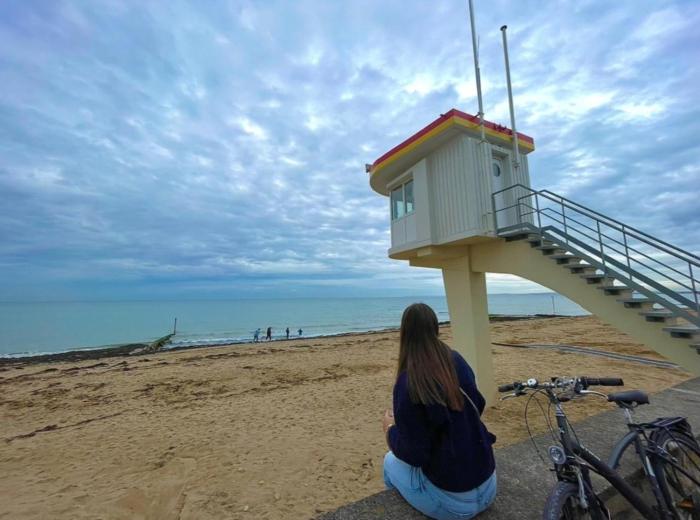 Petite bulle de mer, à quelques pas du rivage