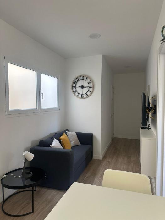 VV Casa Fefita "by henrypole home"