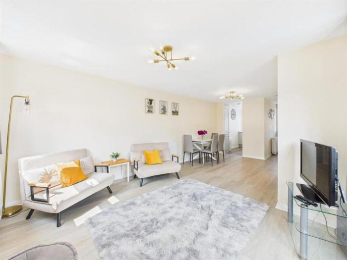 MODERN 2 BED BUNGALOW SLEEPS 4 Pet friendly