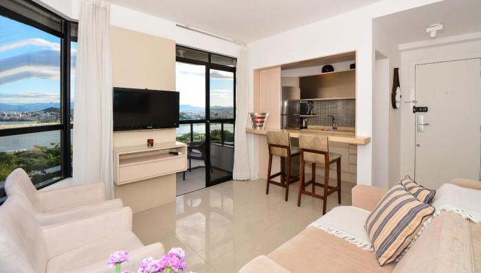 Flat com Vista para a Ponte Hercílio Luz - CEN005