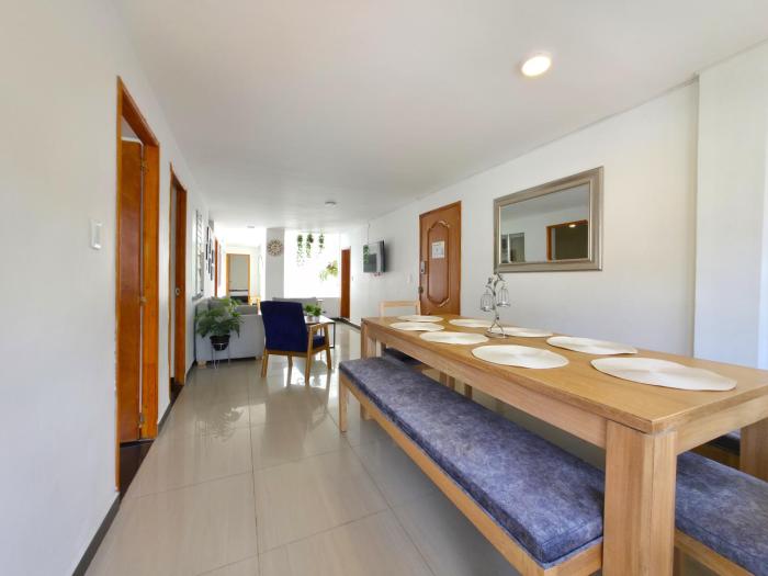 Casa amplia y cómoda cerca del Estadio y la 70