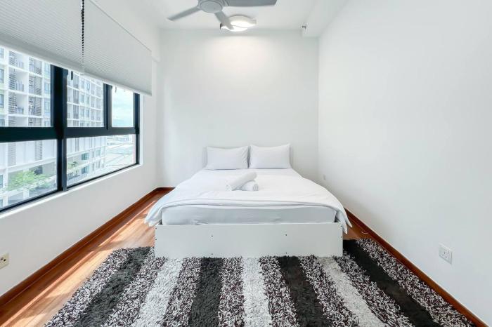 ICity Luxury Condo, 2bedroom - Free Parking