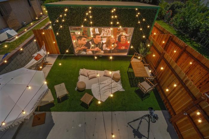 La Tierra House 15 Min to Beach Movie Lounge