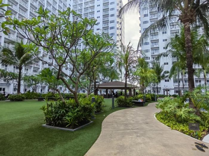Shore Residences - Cozy 1BR Apartment near MOA