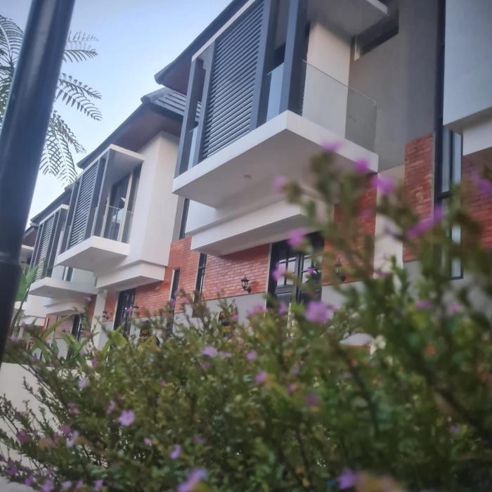 Sabrina Sweet Villa Batu walking distance Jatim Park 2