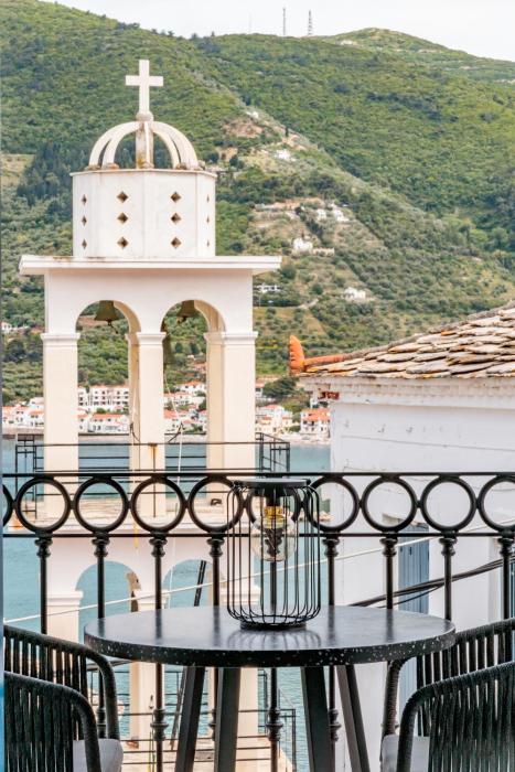 Campanile Seaview Serenity