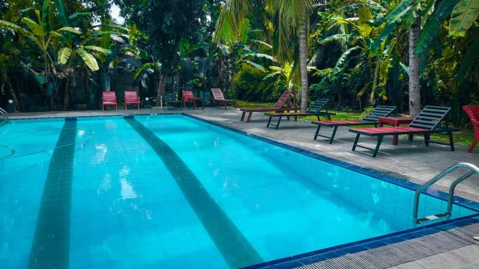 Pearl City Hotel & Yala Safari