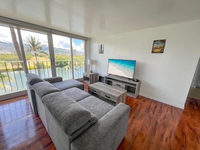 Serene Ala Wai Palms 2-Bedroom apts