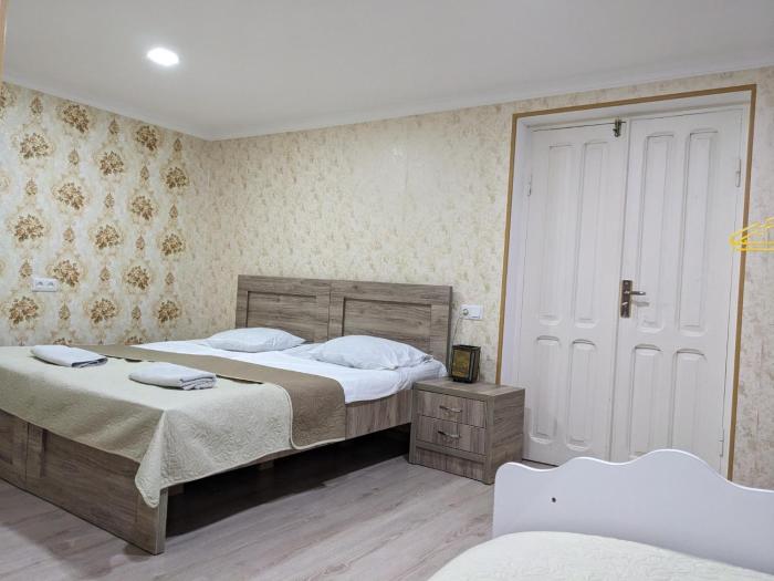 Lakeside Green Balcony Home