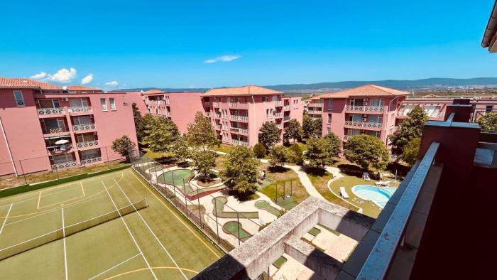 SUNNY DAY 6, Apartment 35