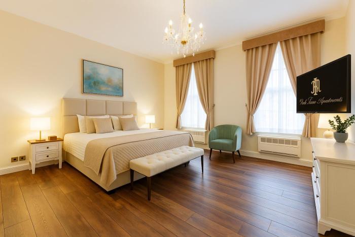 Park Lane ApartmentsShaw House