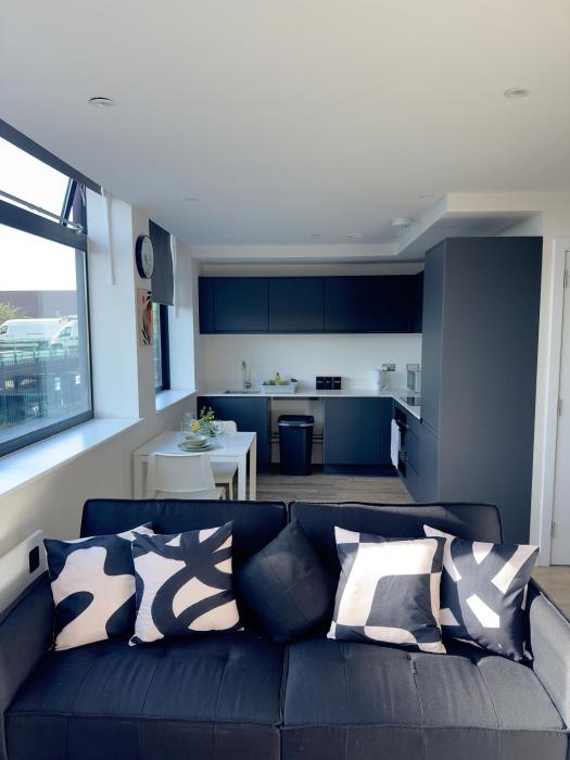 Modern & Stylish 1-Bed Apartment near Old Trafford and Central Manchester