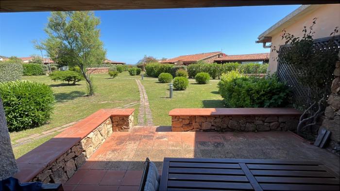 Appartamento in villaggio, a 150mt dal mare