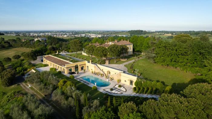 TENUTA BAGNI DE CONSOLI 24, Emma Villas