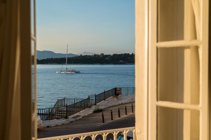 Casa Milonopoulos by Konnect, Studio & Main House