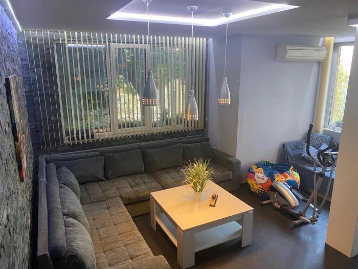 Luxury Seaside Villa with Jacuzzi & Garden - Varna