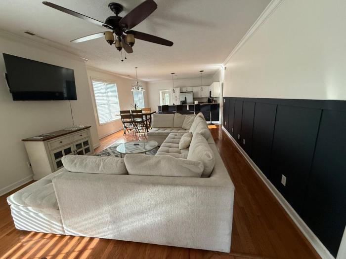 Murrells Golf Group Home Great Location