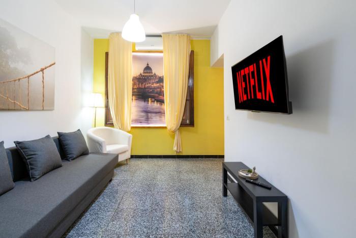 NEW OPENING! Near Vatican Free Netflix Domus Adriana