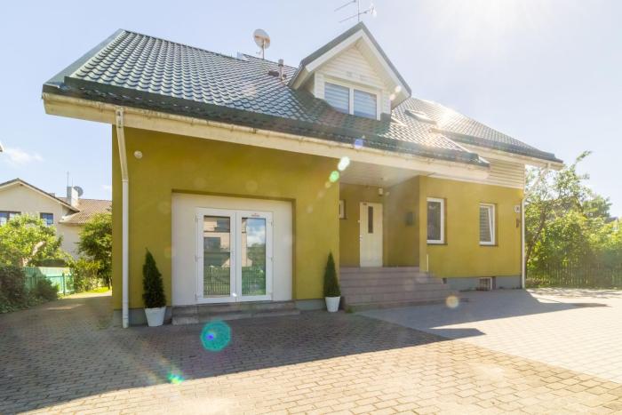 V36 Žemutinė studija