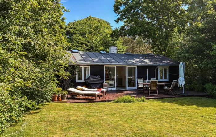 3 Bedroom Cozy Home In Vejby