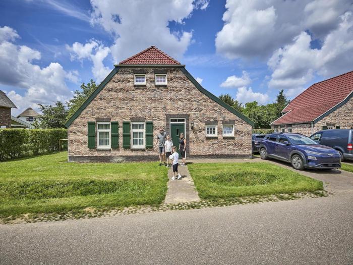 Farmhouse in Limburg near Subtropical Pool