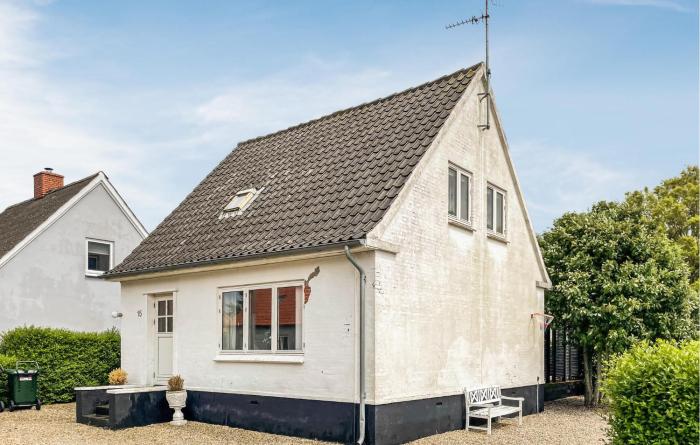 3 Bedroom Stunning Home In Bagenkop