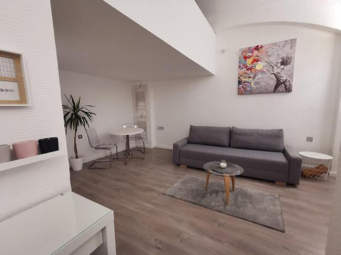 - WHITE - white&black Apartmans-Free parking-