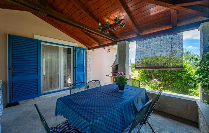 Gorgeous Home In Svetvincenat With Wifi