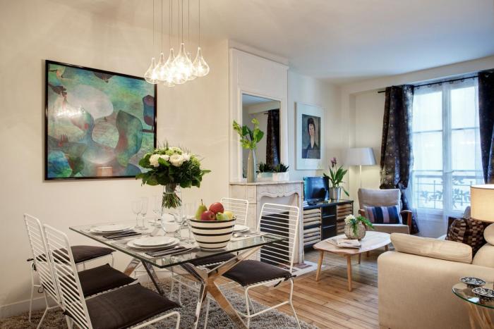 Paris Sevigne Elegant residence