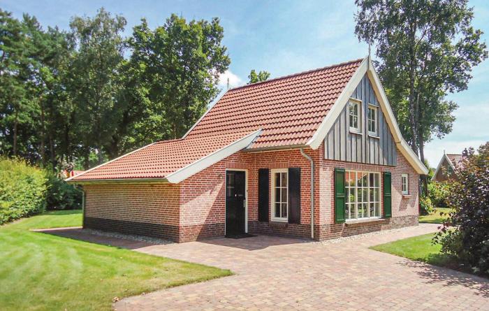 3 Bedroom Nice Home In Hoge Hexel