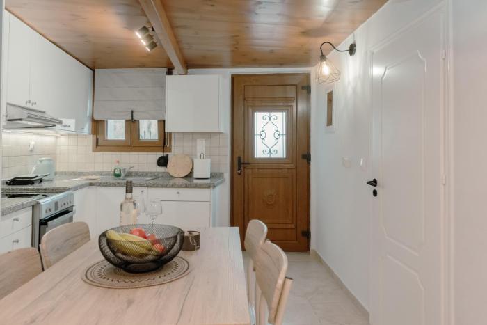 Lamiria center house