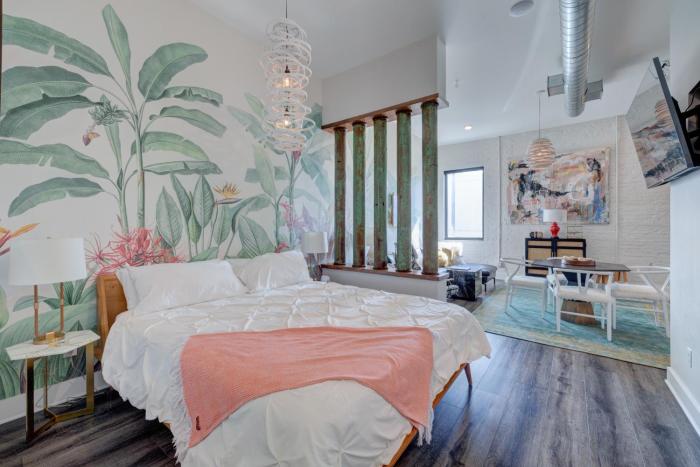 The Hive 106 Bees Knees