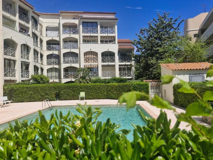 Studio cosy avec balcon et parking, animaux admis, près des plages à Sainte-Maxime - FR-1-780-7