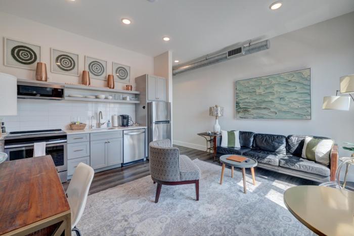 The Hive 206 Sweeter