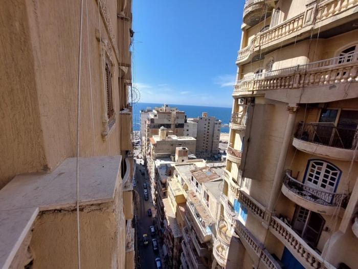 شقة140م ميامى بير مسعود دور15